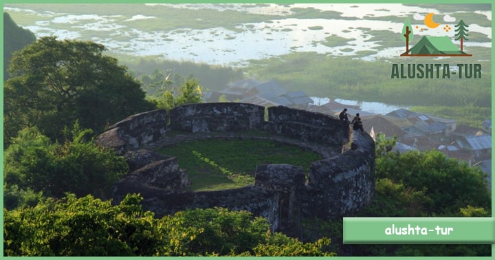 Wisata Gorontalo Benteng Otanaha | Alushta Tur